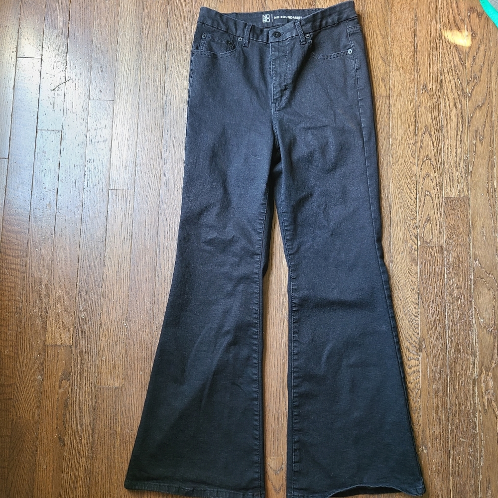 Midrise Jr's Black Flare Jeans